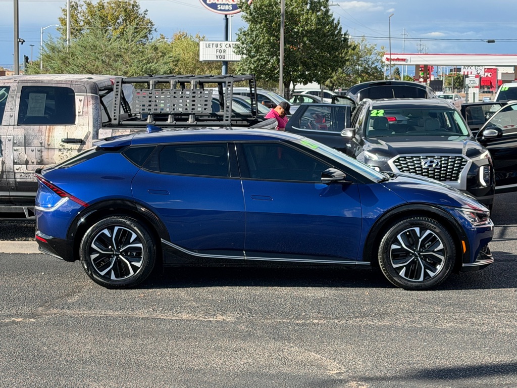 Photo 4 of this KIA EV6