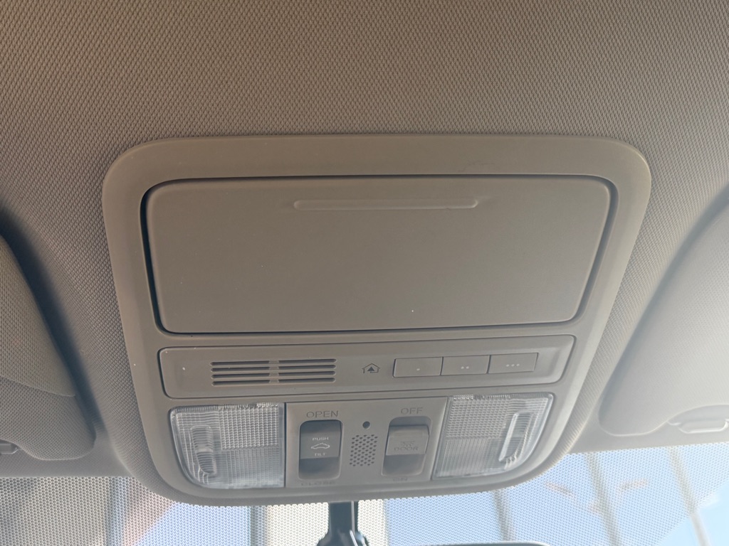Photo 17 of this HONDA ODYSSEY