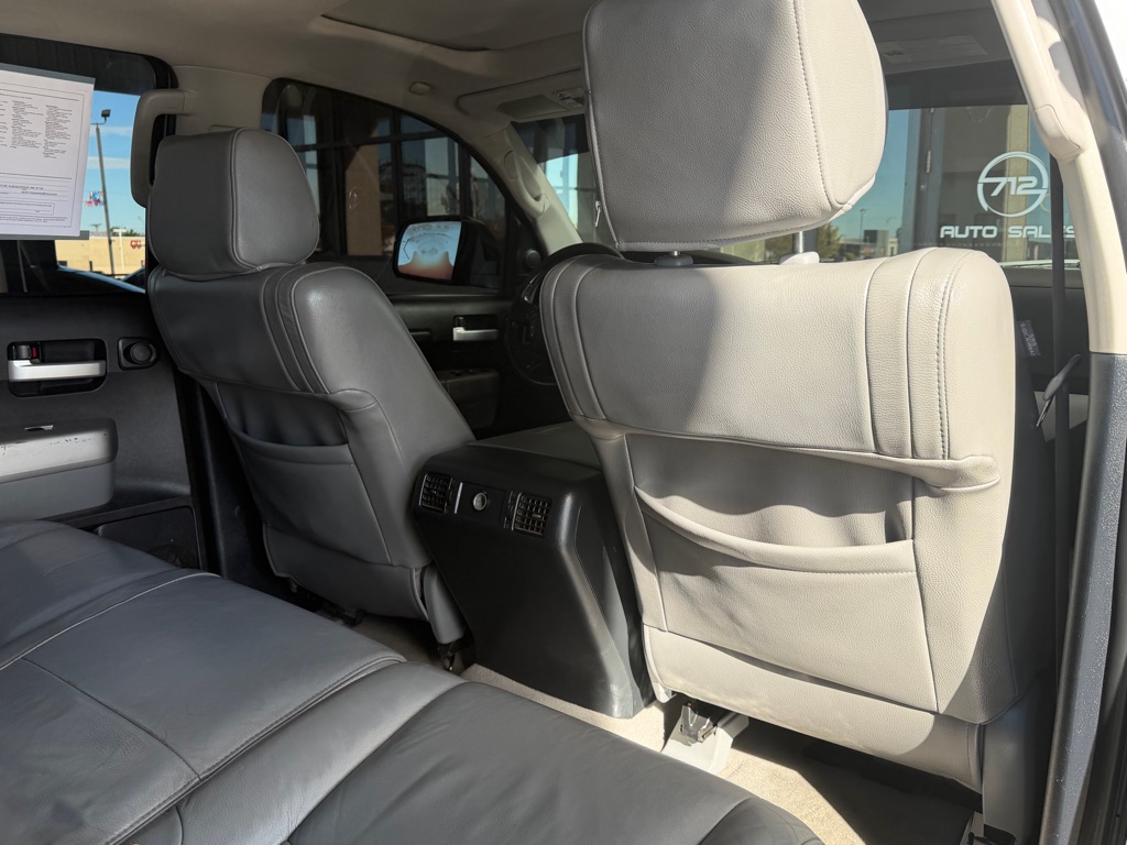 Photo 29 of this TOYOTA TUNDRA