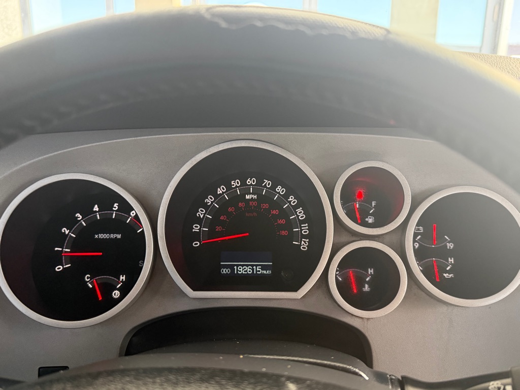 Photo 11 of this TOYOTA TUNDRA