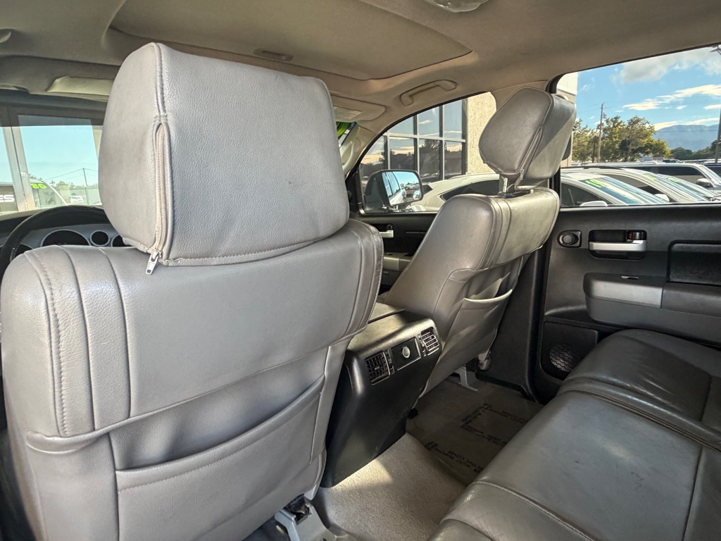 Photo 20 of this TOYOTA TUNDRA