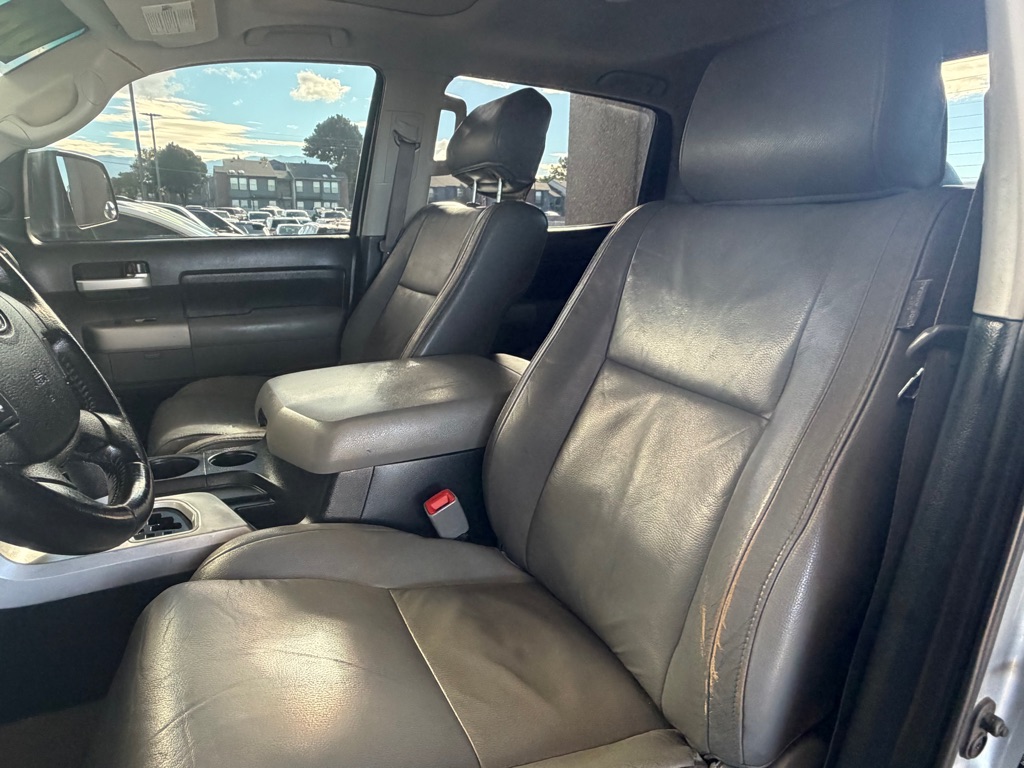 Photo 6 of this TOYOTA TUNDRA
