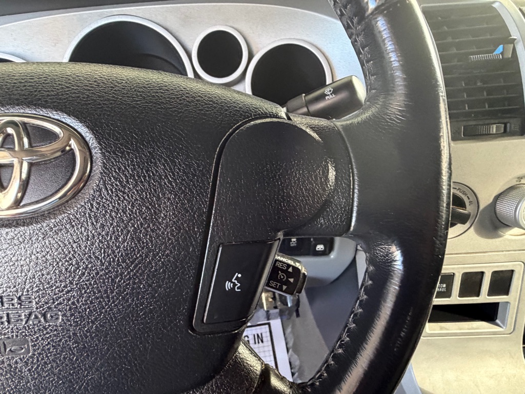 Photo 10 of this TOYOTA TUNDRA