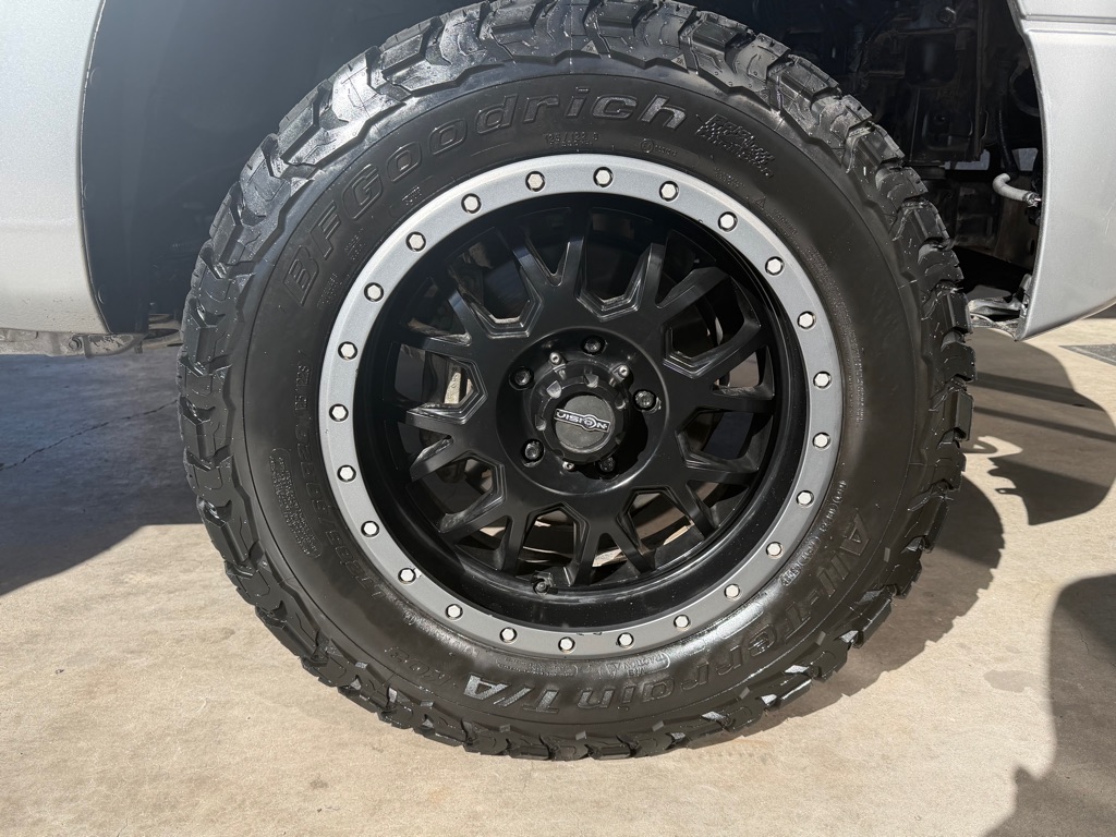 Photo 53 of this TOYOTA TUNDRA