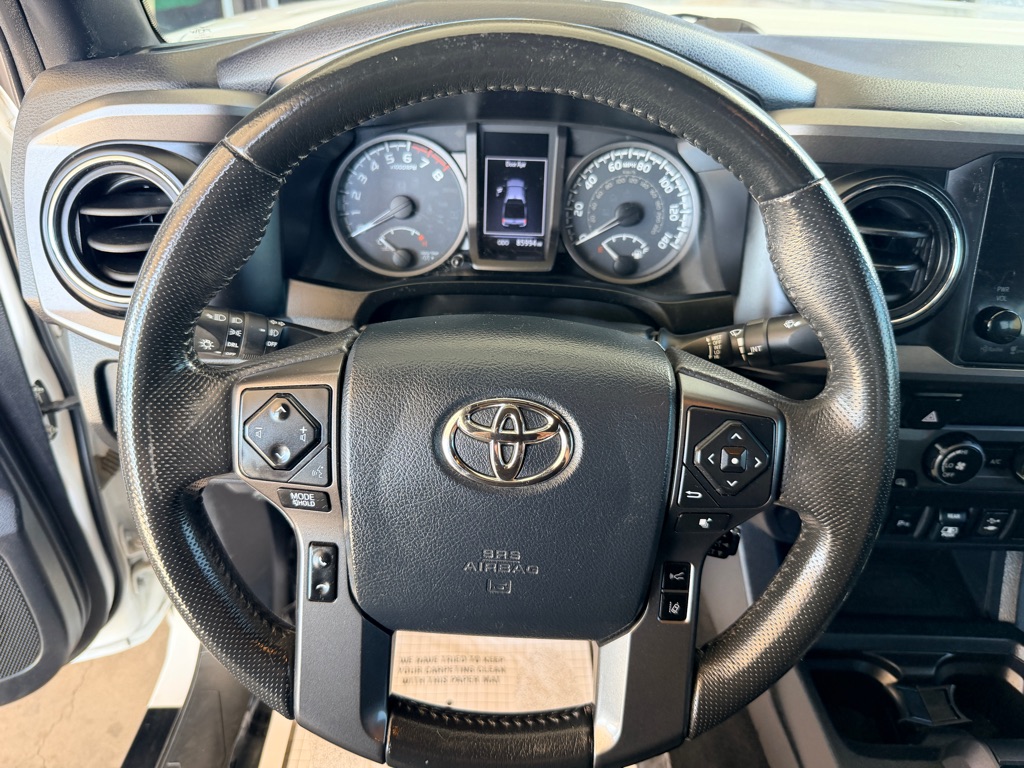 Photo 8 of this TOYOTA TACOMA