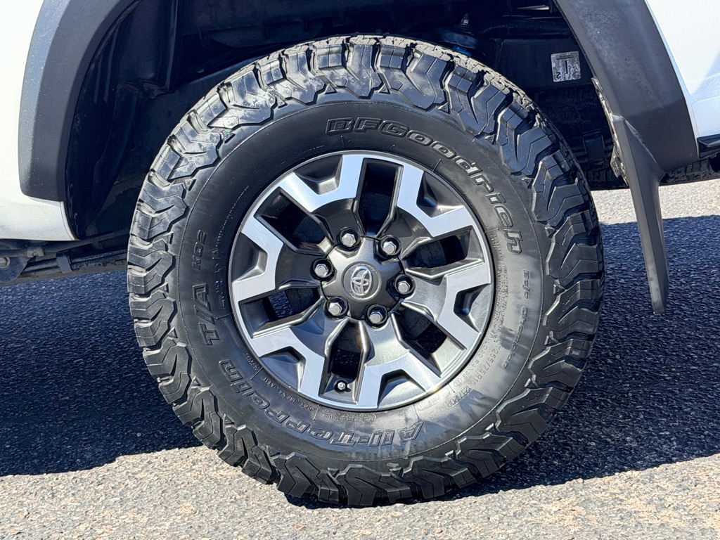 Photo 43 of this TOYOTA TACOMA