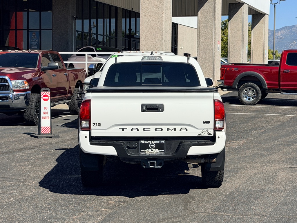 Photo 34 of this TOYOTA TACOMA