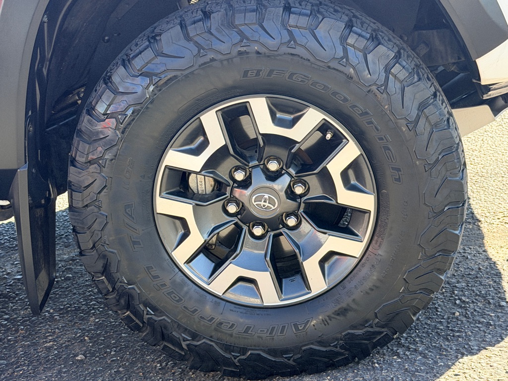 Photo 45 of this TOYOTA TACOMA