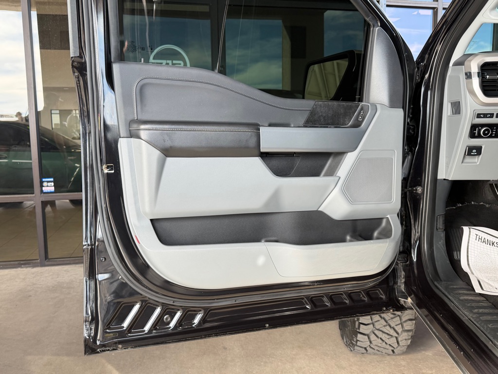 Photo 17 of this FORD F150