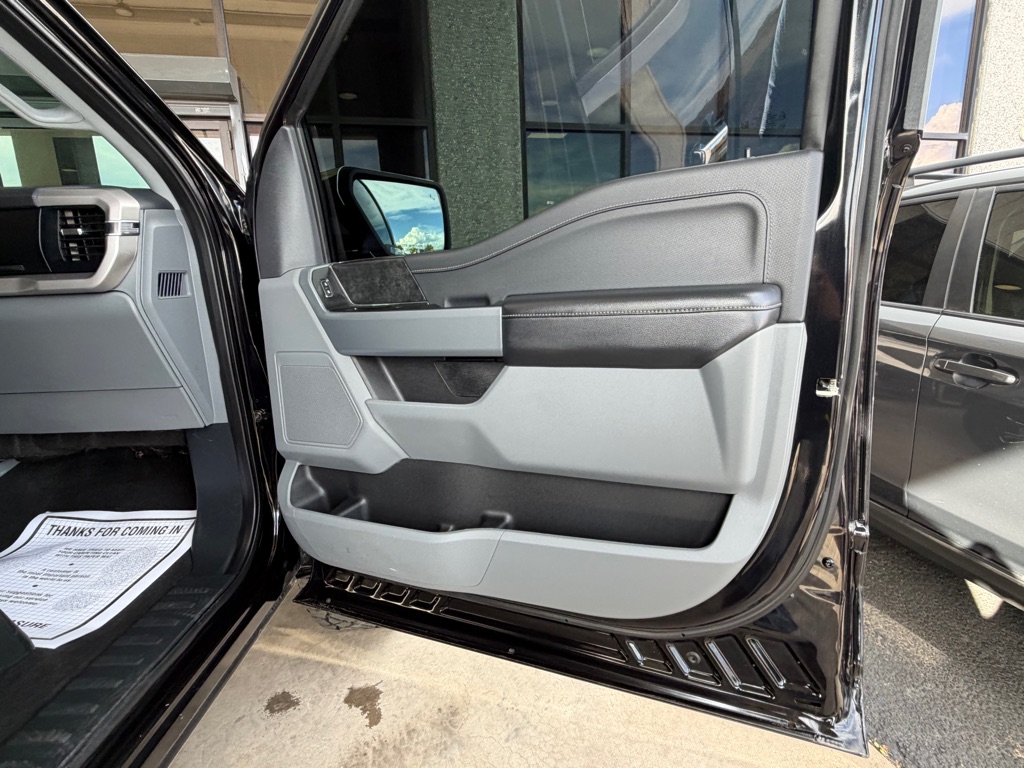 Photo 34 of this FORD F150
