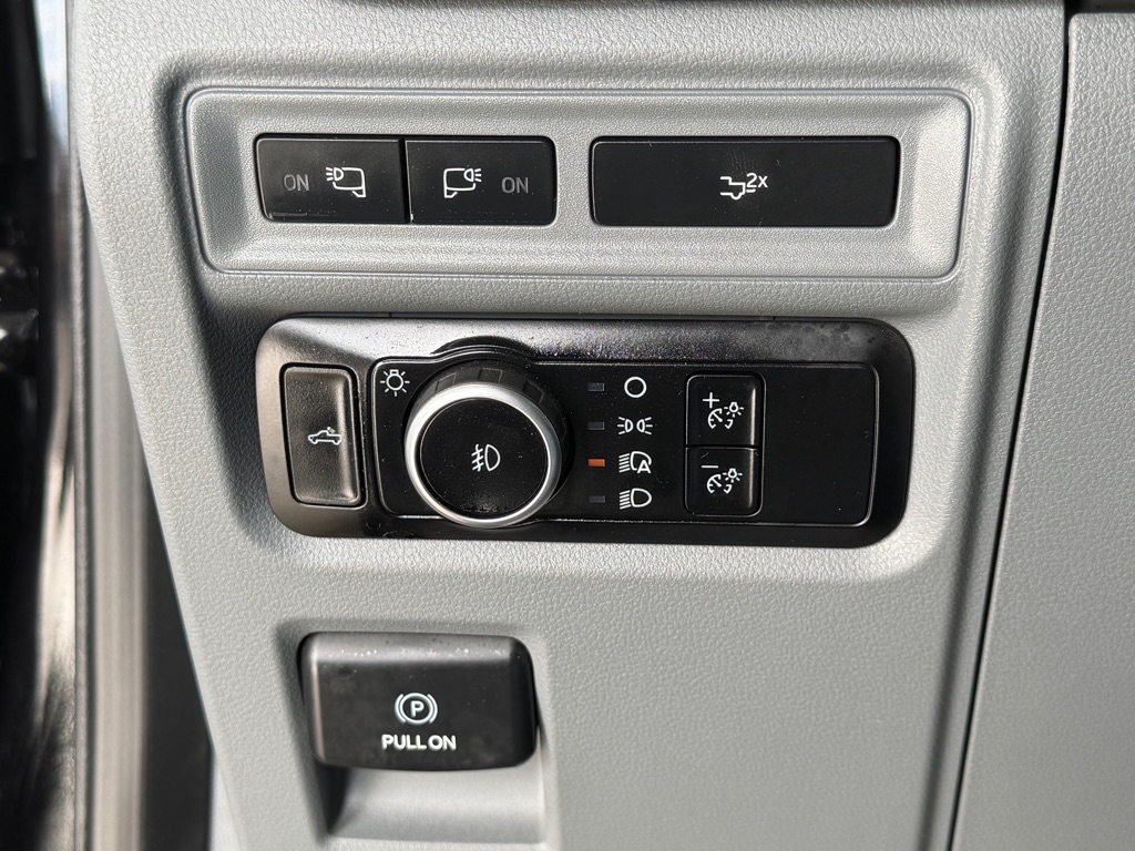 Photo 16 of this FORD F150