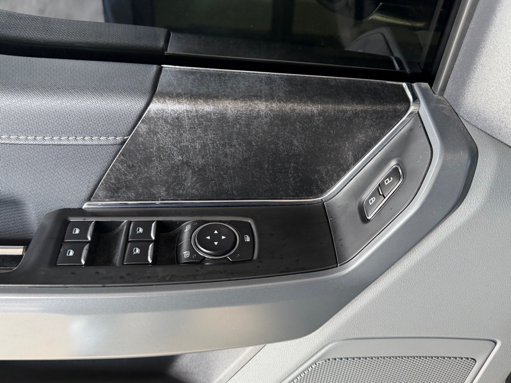 Photo 18 of this FORD F150