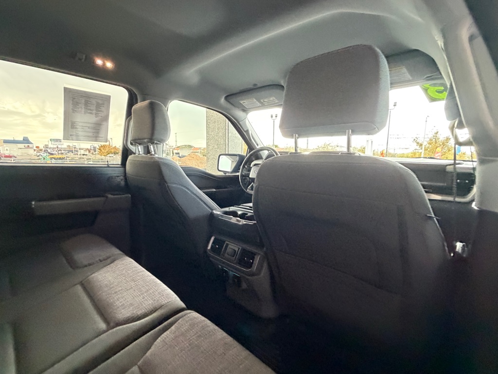 Photo 34 of this FORD F150