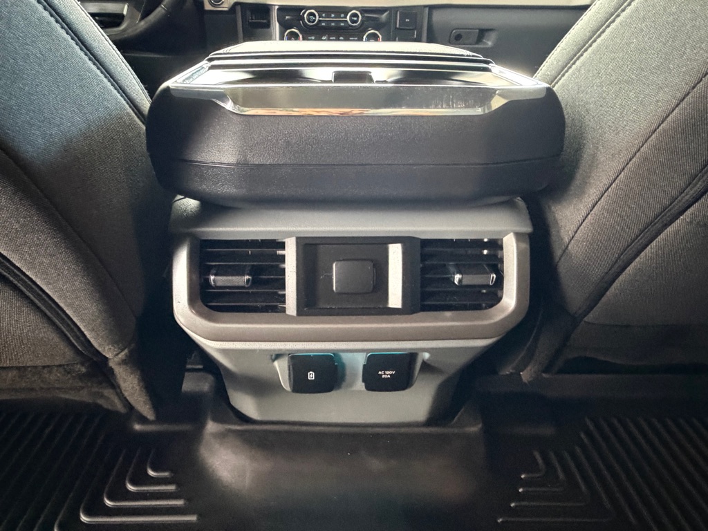 Photo 26 of this FORD F150