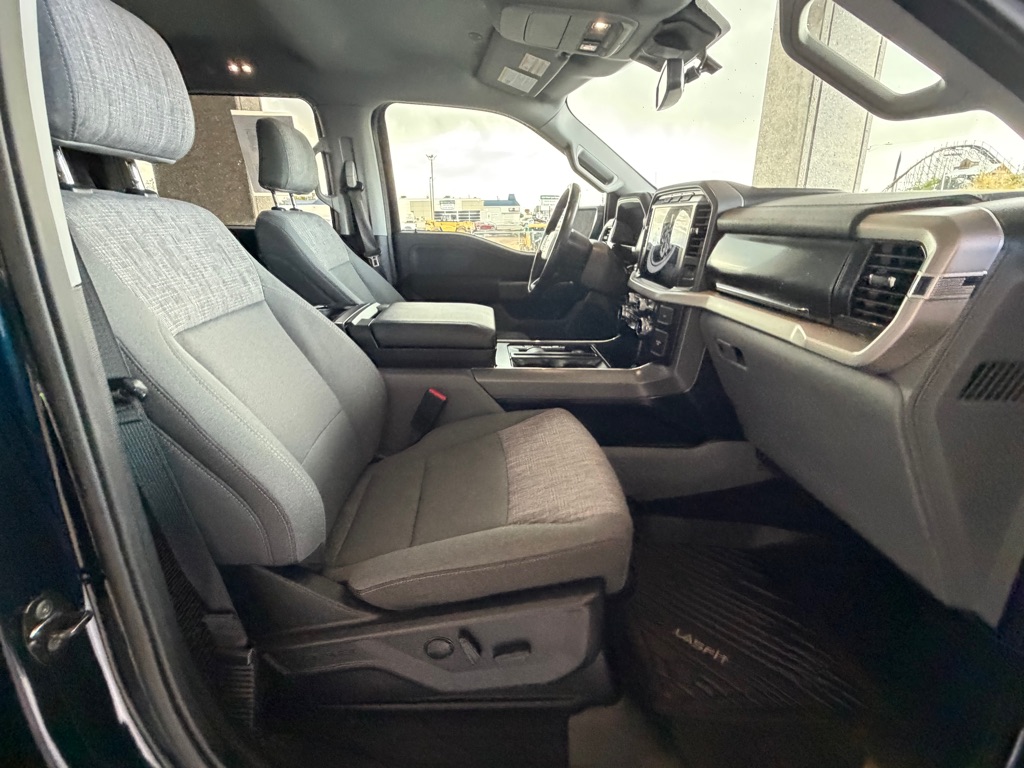 Photo 36 of this FORD F150