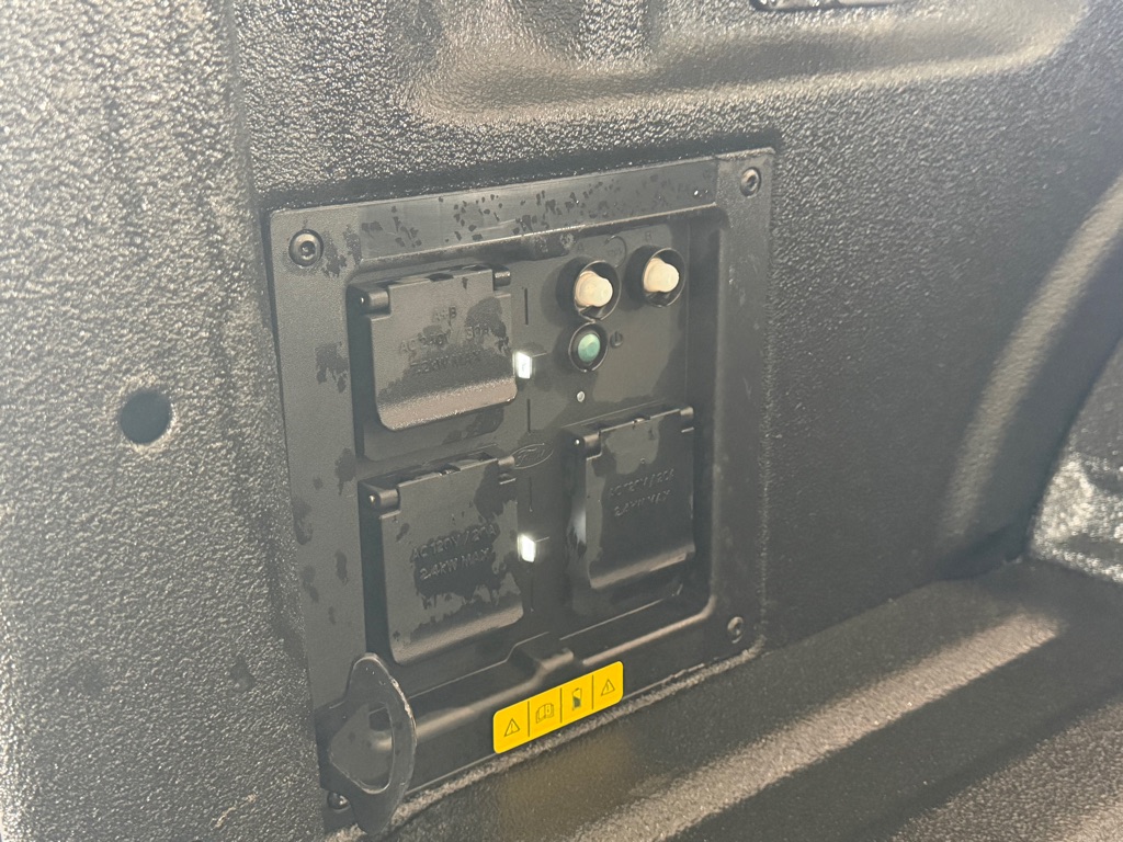 Photo 31 of this FORD F150
