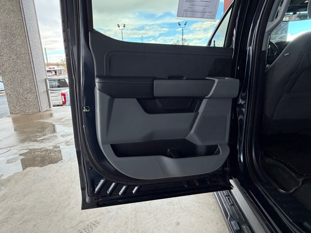 Photo 28 of this FORD F150