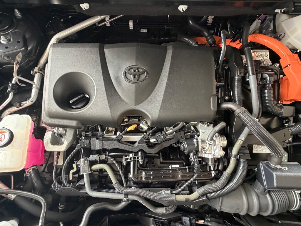 Photo 49 of this TOYOTA RAV4