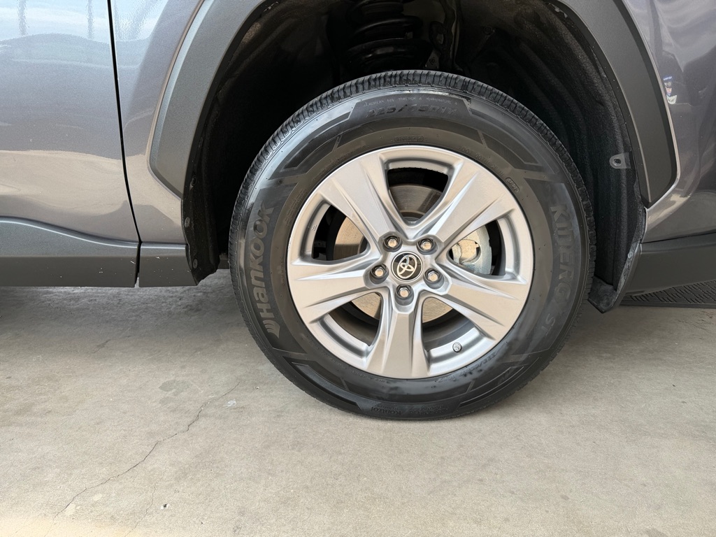 Photo 50 of this TOYOTA RAV4