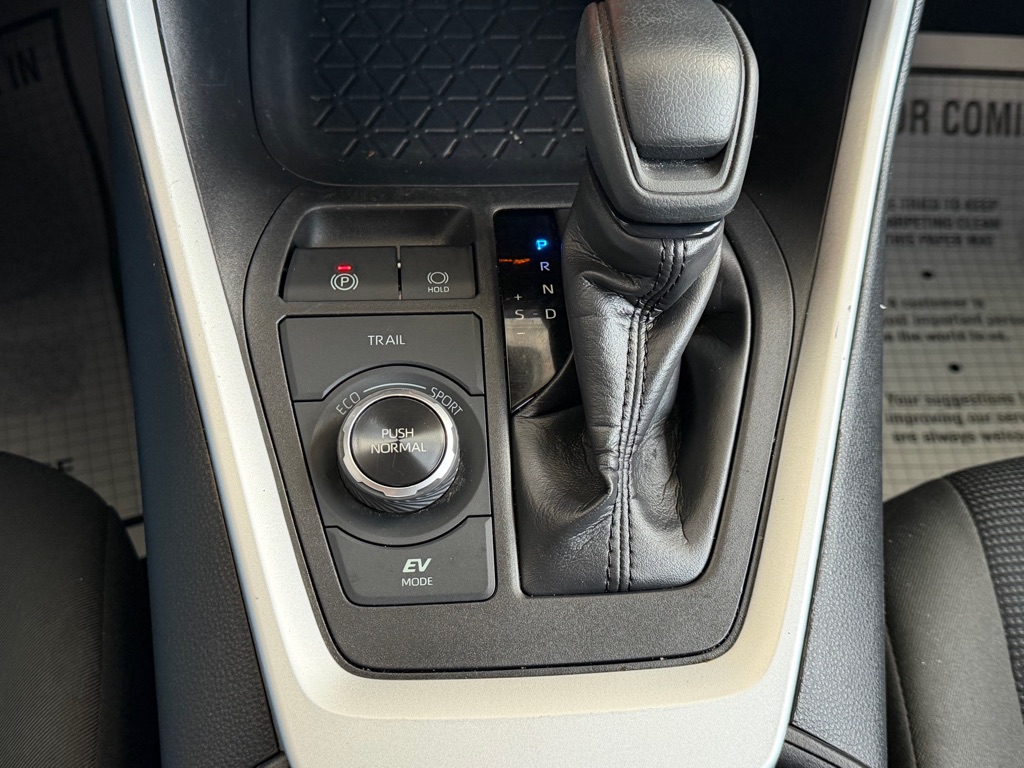 Photo 15 of this TOYOTA RAV4