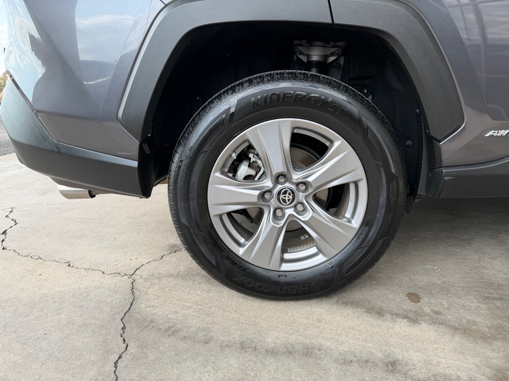 Photo 51 of this TOYOTA RAV4