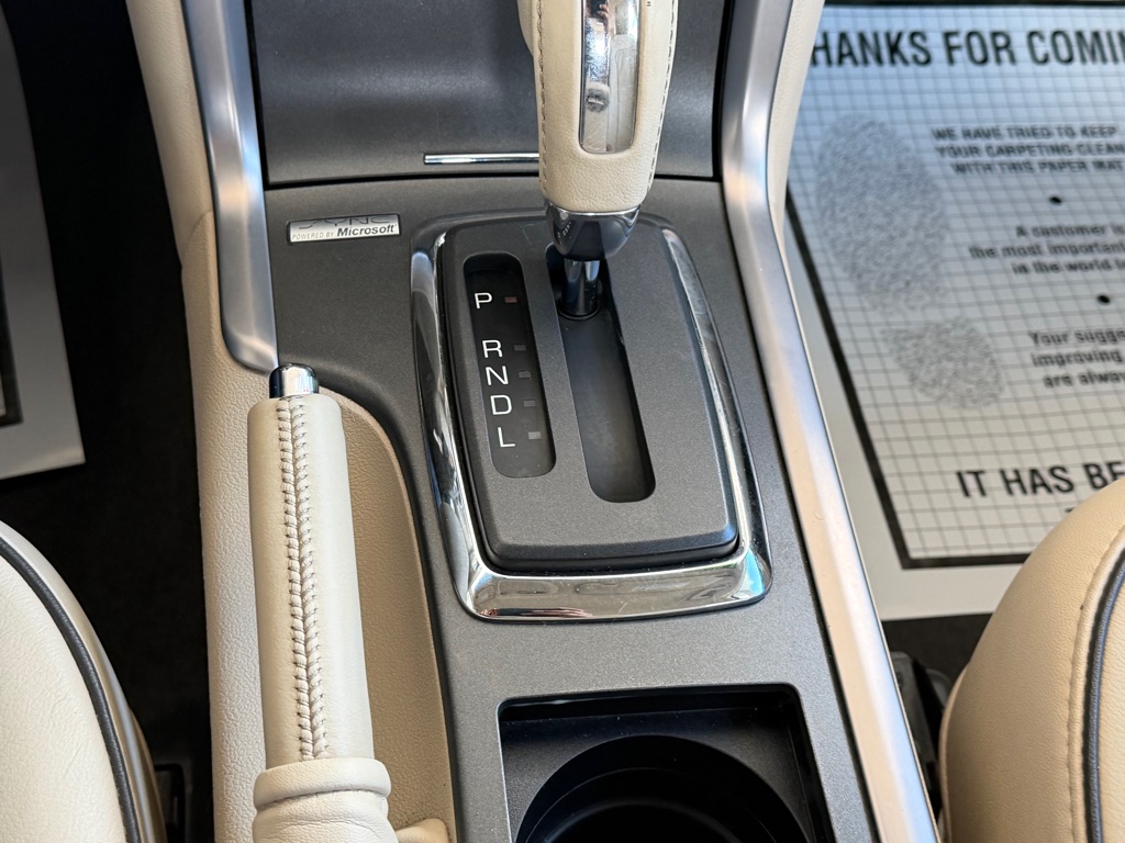 Photo 15 of this LINCOLN MKZ