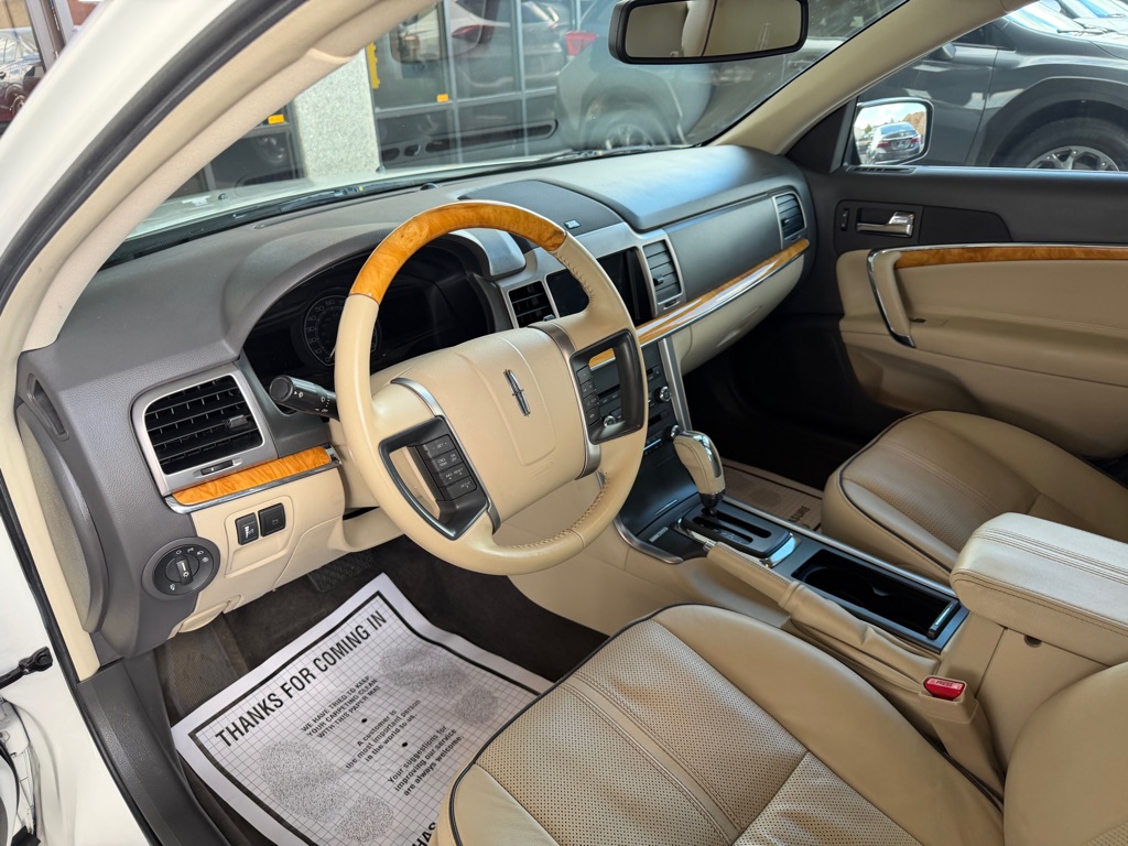 Photo 7 of this LINCOLN MKZ