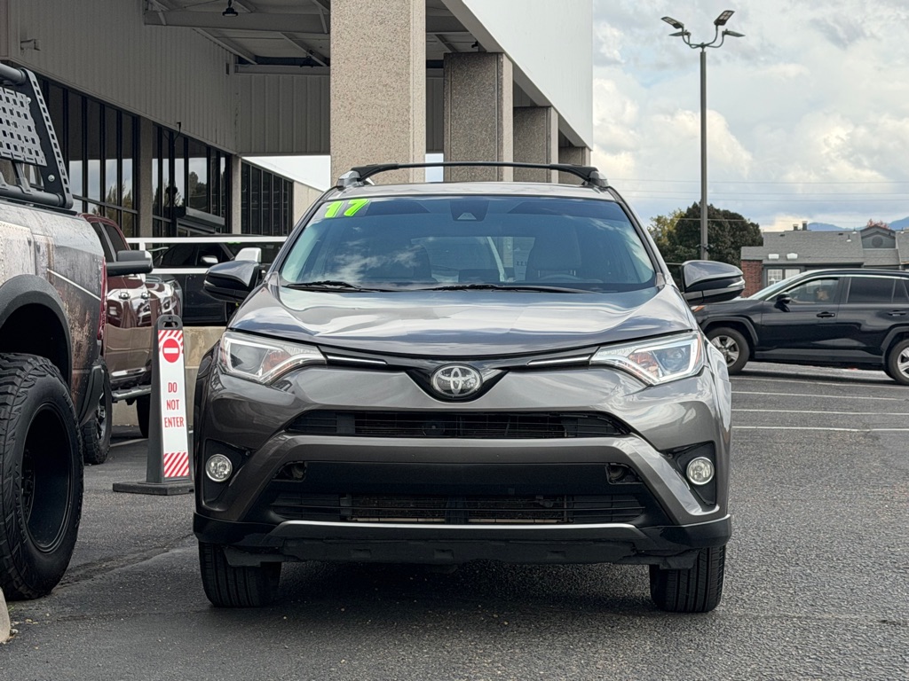 Photo 39 of this TOYOTA RAV4