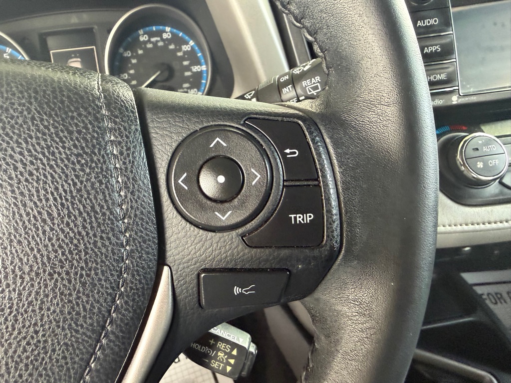 Photo 10 of this TOYOTA RAV4