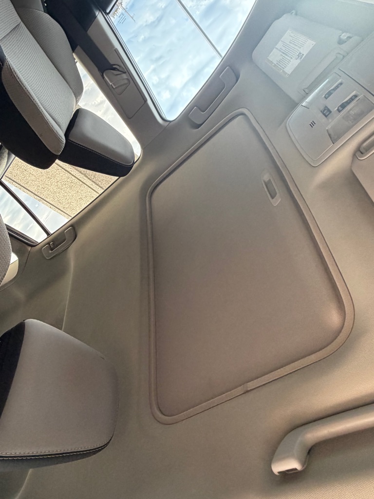 Photo 18 of this TOYOTA RAV4