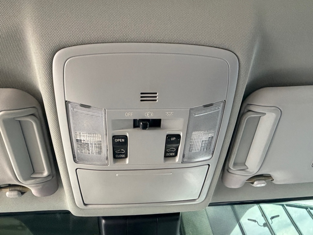 Photo 17 of this TOYOTA RAV4