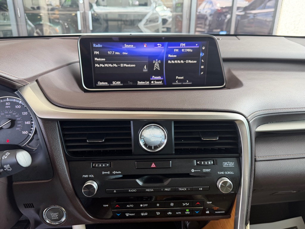 Photo 10 of this LEXUS RX