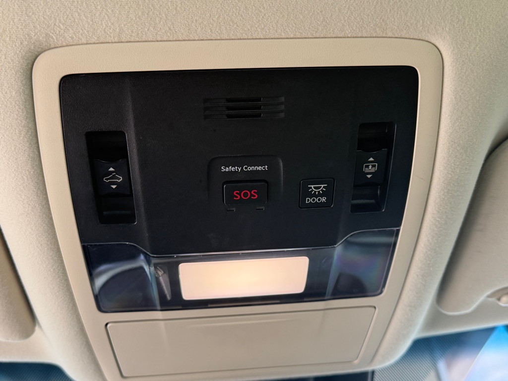 Photo 16 of this LEXUS RX