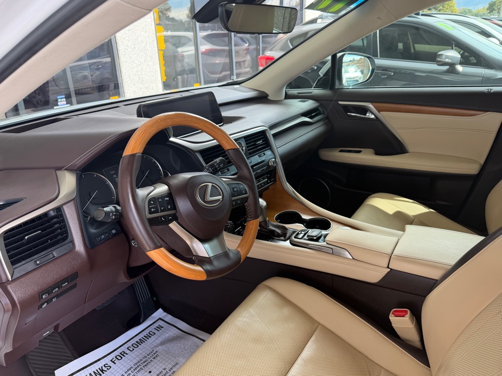 Photo 8 of this LEXUS RX