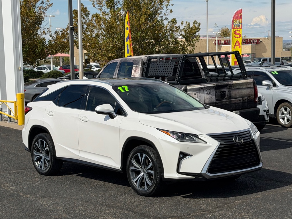 Photo 5 of this LEXUS RX
