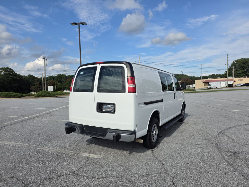 2020 GMC Savana Cargo #7