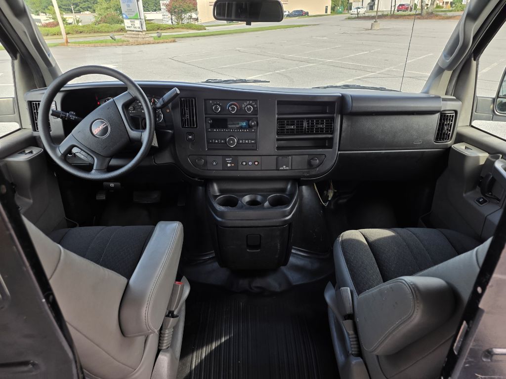 2020 GMC Savana Cargo #38