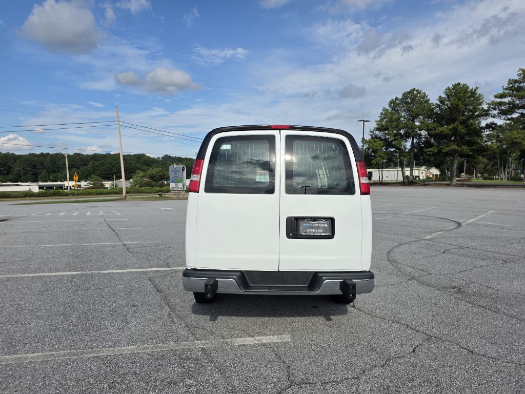 2020 GMC Savana Cargo #6