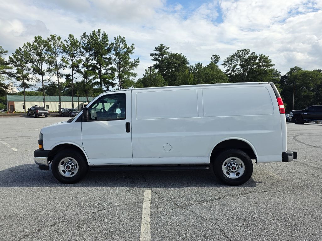 2020 GMC Savana Cargo #4