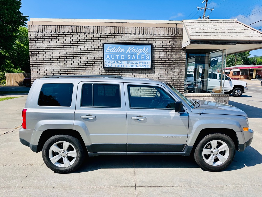 Photo 2 of this JEEP PATRIOT
