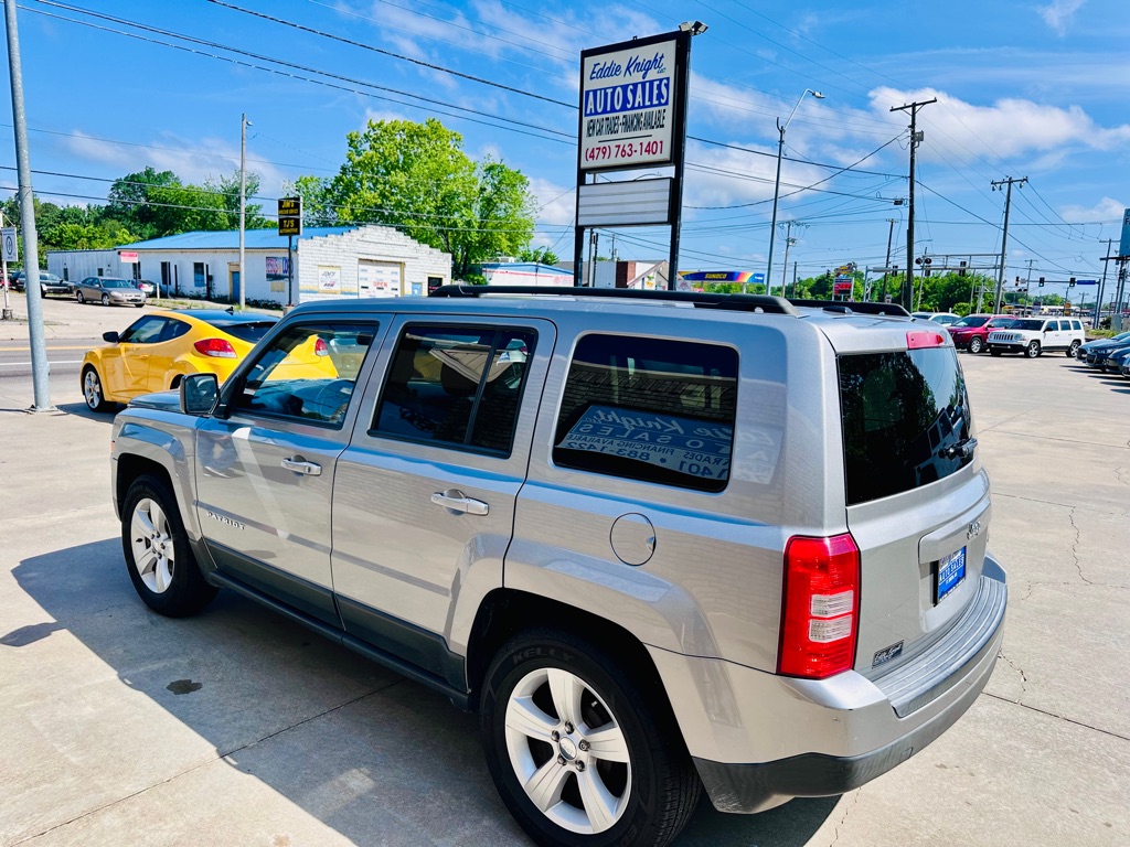 Photo 5 of this JEEP PATRIOT