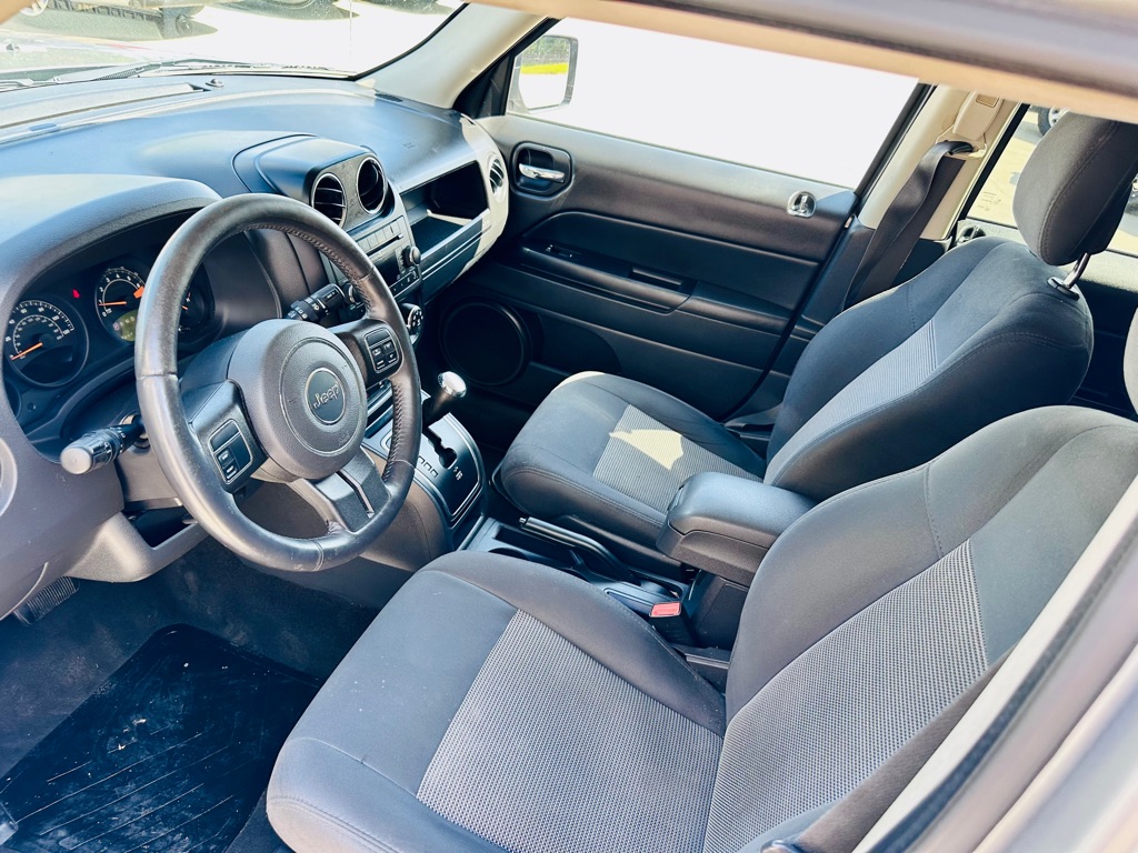 Photo 7 of this JEEP PATRIOT