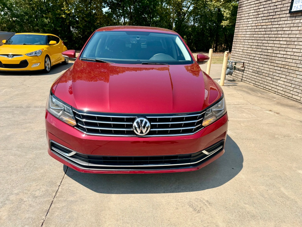 Photo 8 of this VOLKSWAGEN PASSAT