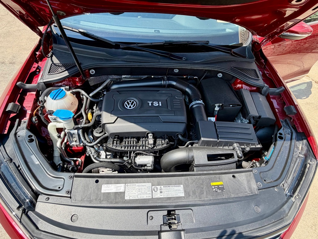 Photo 14 of this VOLKSWAGEN PASSAT
