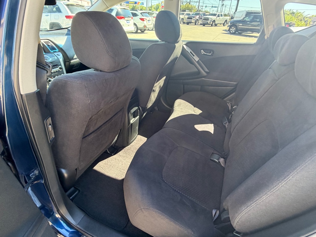 Photo 8 of this NISSAN MURANO