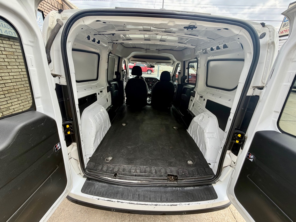 Photo 9 of this RAM PROMASTER CITY