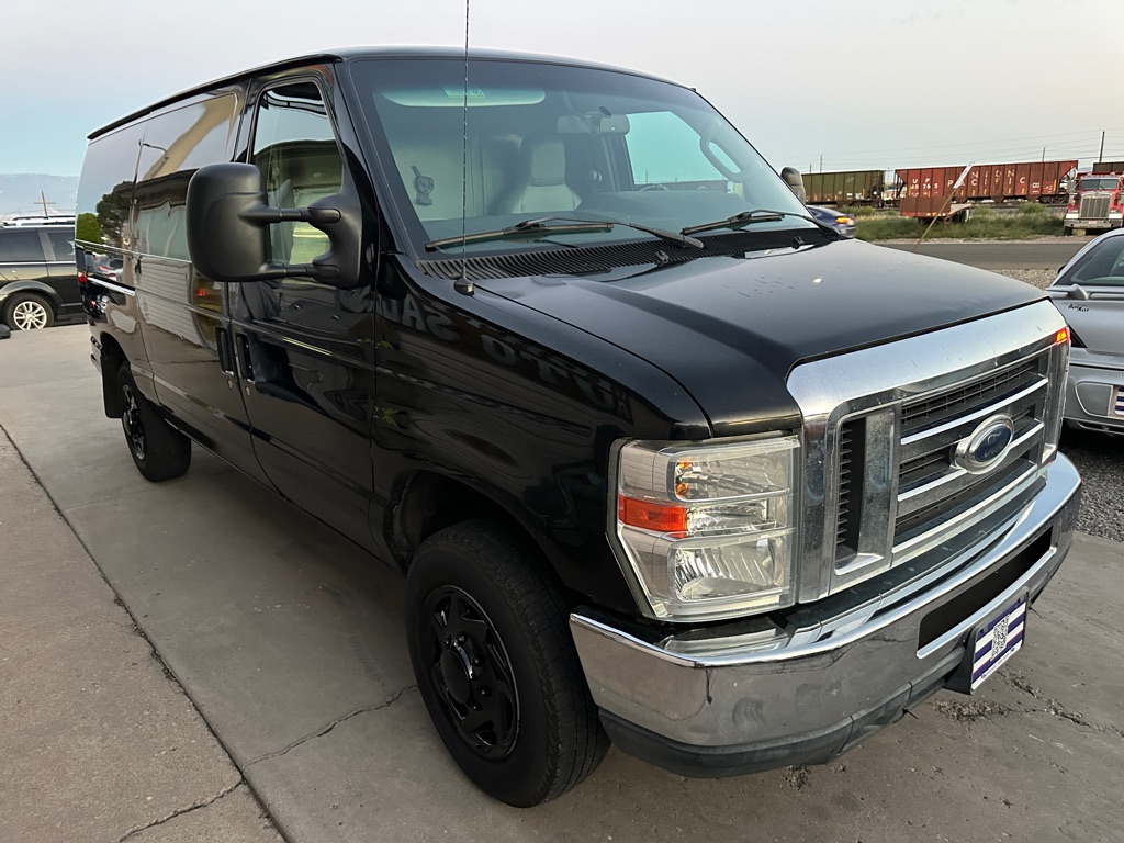 Photo 6 of this FORD ECONOLINE