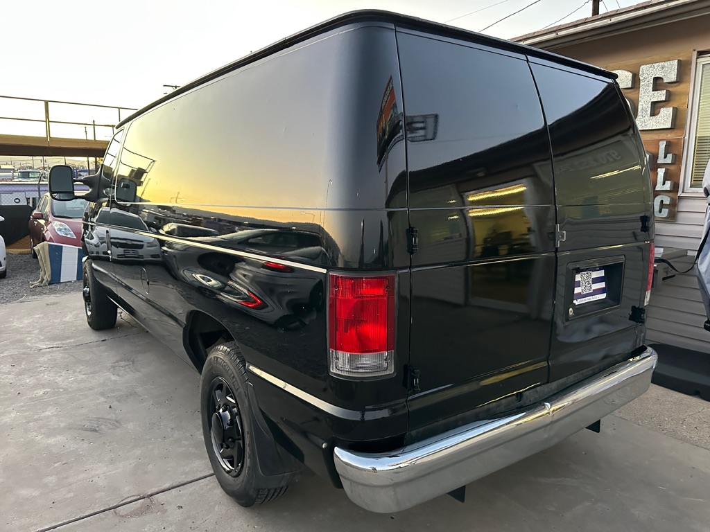 Photo 3 of this FORD ECONOLINE