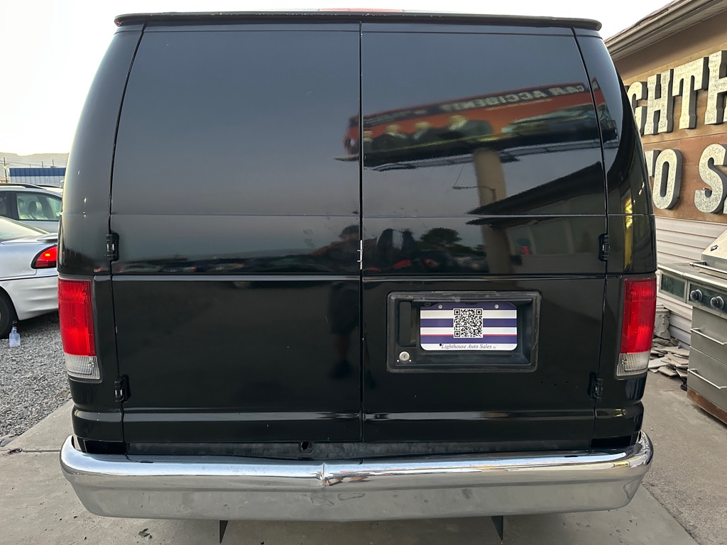 Photo 4 of this FORD ECONOLINE