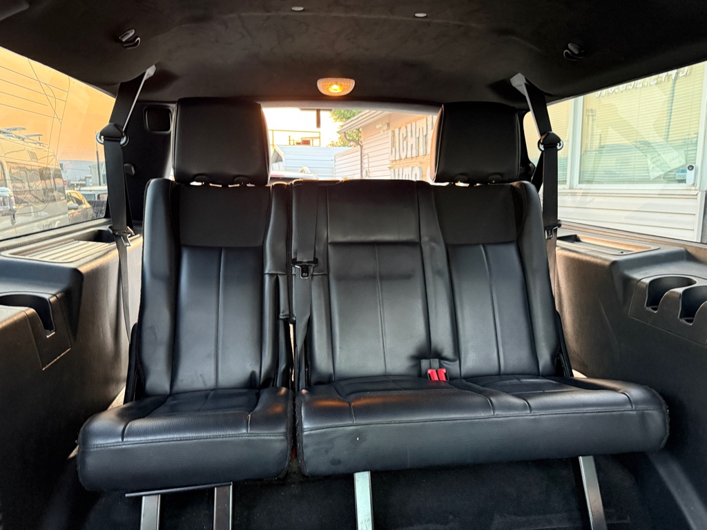 Photo 13 of this FORD EXPEDITION